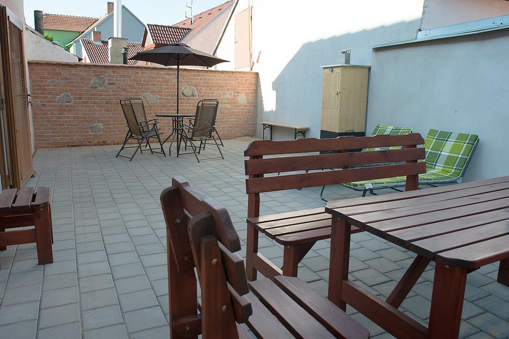 Apartman Cabernet Velké Pavlovice Zimmer foto