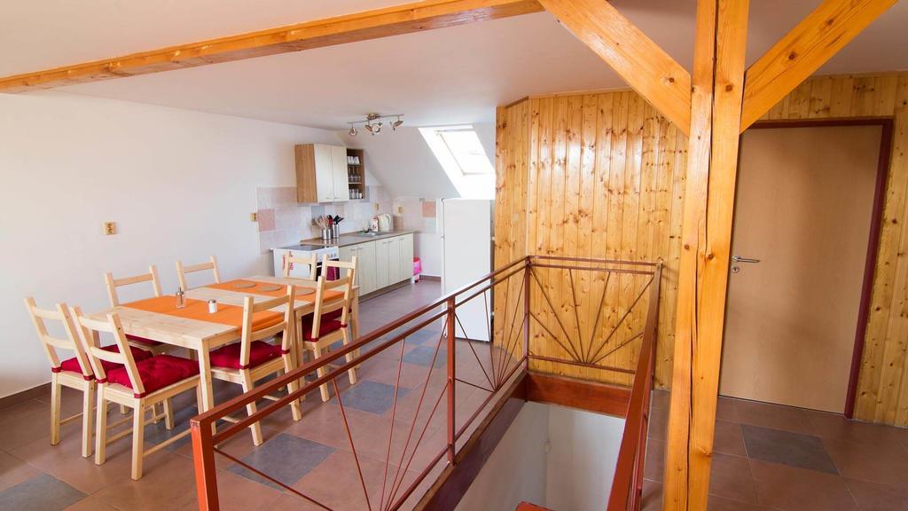 Apartman Cabernet Velké Pavlovice Zimmer foto