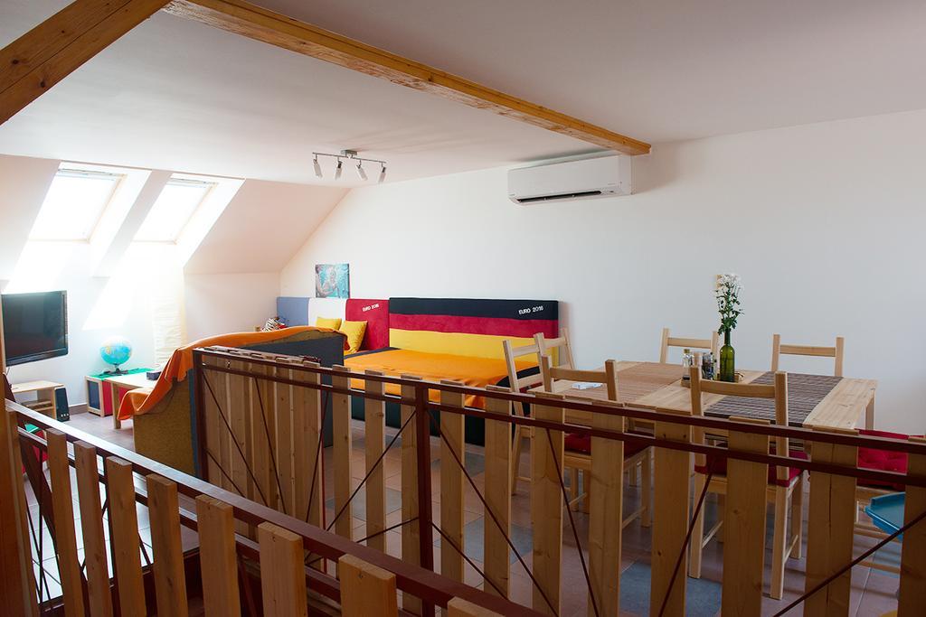Apartman Cabernet Velké Pavlovice Zimmer foto